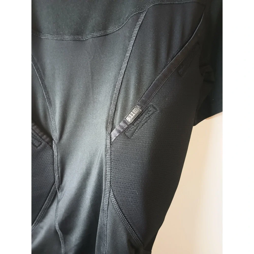 5.11 Tactical Holster Shirt Mens Medium Black Concealed Carry Compression Tee